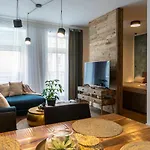 Sting Old Town Apartman *