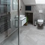 Sting Old Town Apartman