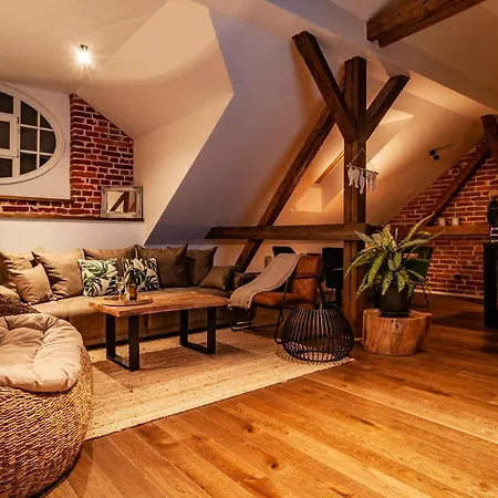 Sting Old Town Apartment *