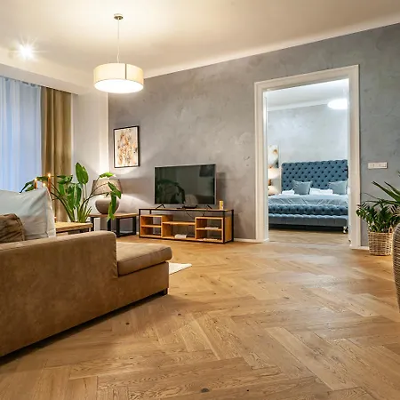 Sting Old Town Apartment *