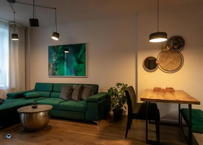 Sting Old Town Apartment