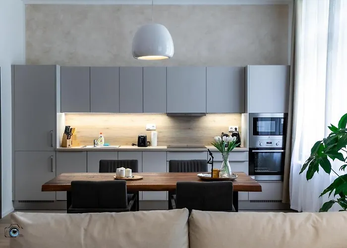 Sting Old Town Apartman *